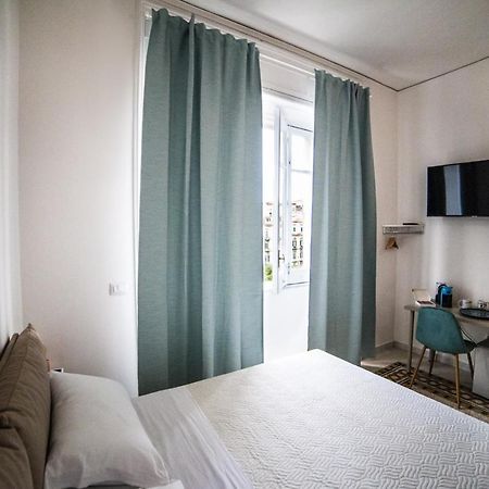 Il Miracolo Di San Gennaro Hotel Nápoly Kültér fotó
